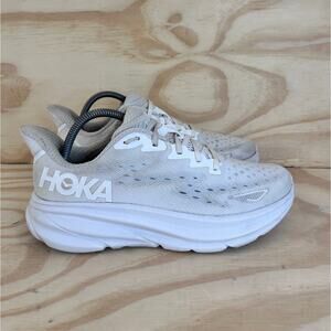 Hoka One One - Clifton 9 - Running Shoes - White - Women's - 9 B - 1127896 WWH
